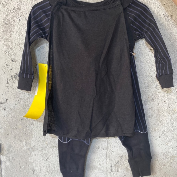 Disney Star Wars Darth Vadar Pajama Set Baby Black w/Cape PJ Pals Sz 9-12 months - Picture 4 of 7